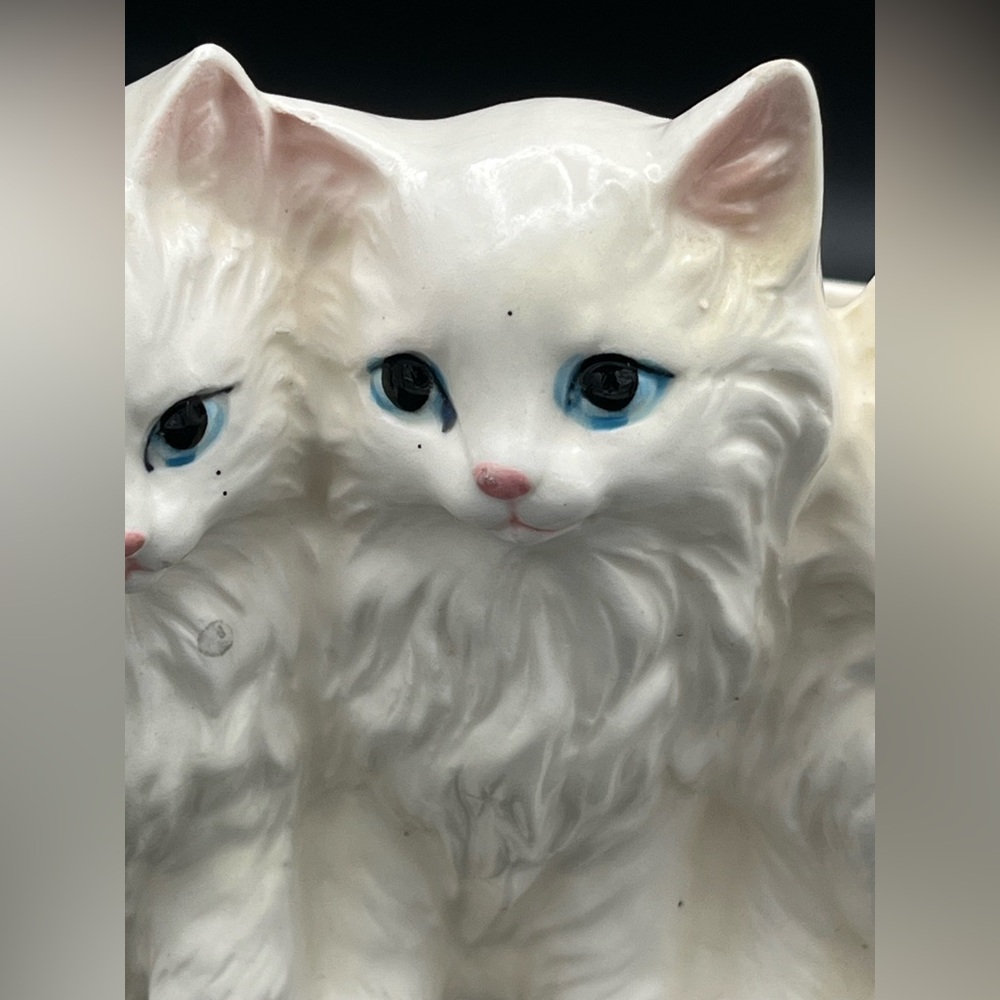 Vintage Napcoware three kittens ceramic planter - Picture 10 of 10